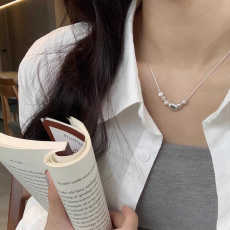 Серебряное ожерелье