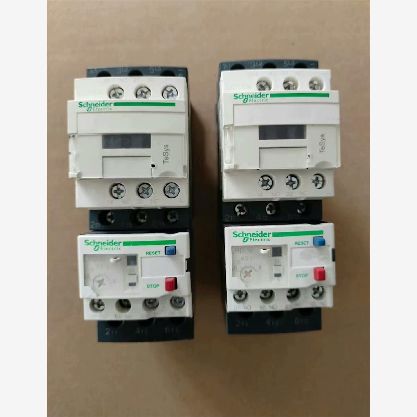 交流接触器LC1D09B7C，线圈电压AC24V，全部，议价商品