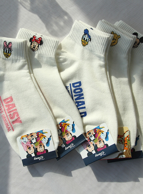 春季袜子女短筒袜韩国可爱卡通白色纯棉女袜日系迪士尼吸汗学生袜