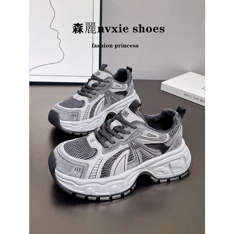 轻便舒适软底软面时尚百搭女鞋