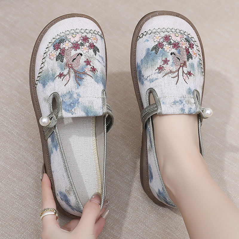 鞋子女鞋百搭小鹿绣花鞋软底不累脚老北京布鞋休闲鞋中老年妈妈鞋