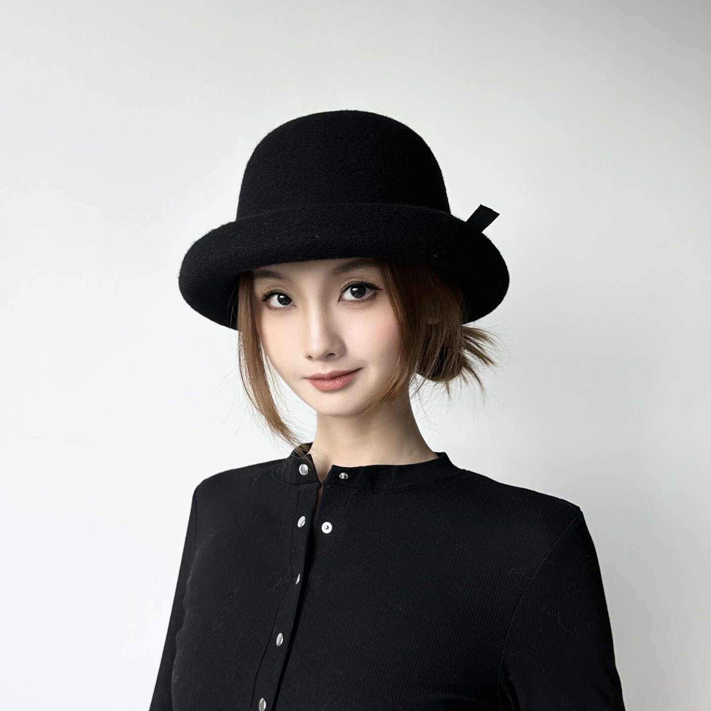 法式轻奢高级灰色针织蝴蝶结水钻盆帽女秋冬羊毛混纺卷边保暖礼帽