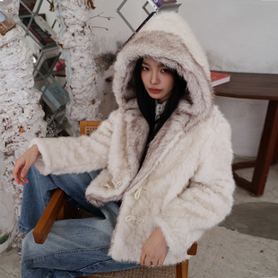 SelfMing绒面内里毛毛外套冬季新款渐变肌理翻领皮草加厚连帽外套