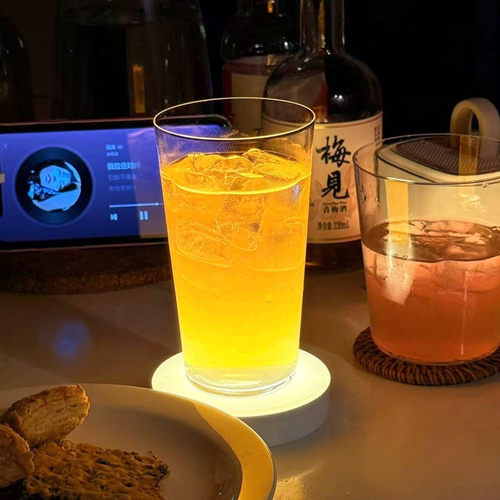 LED七彩发光酒杯灯座鸡尾酒威士