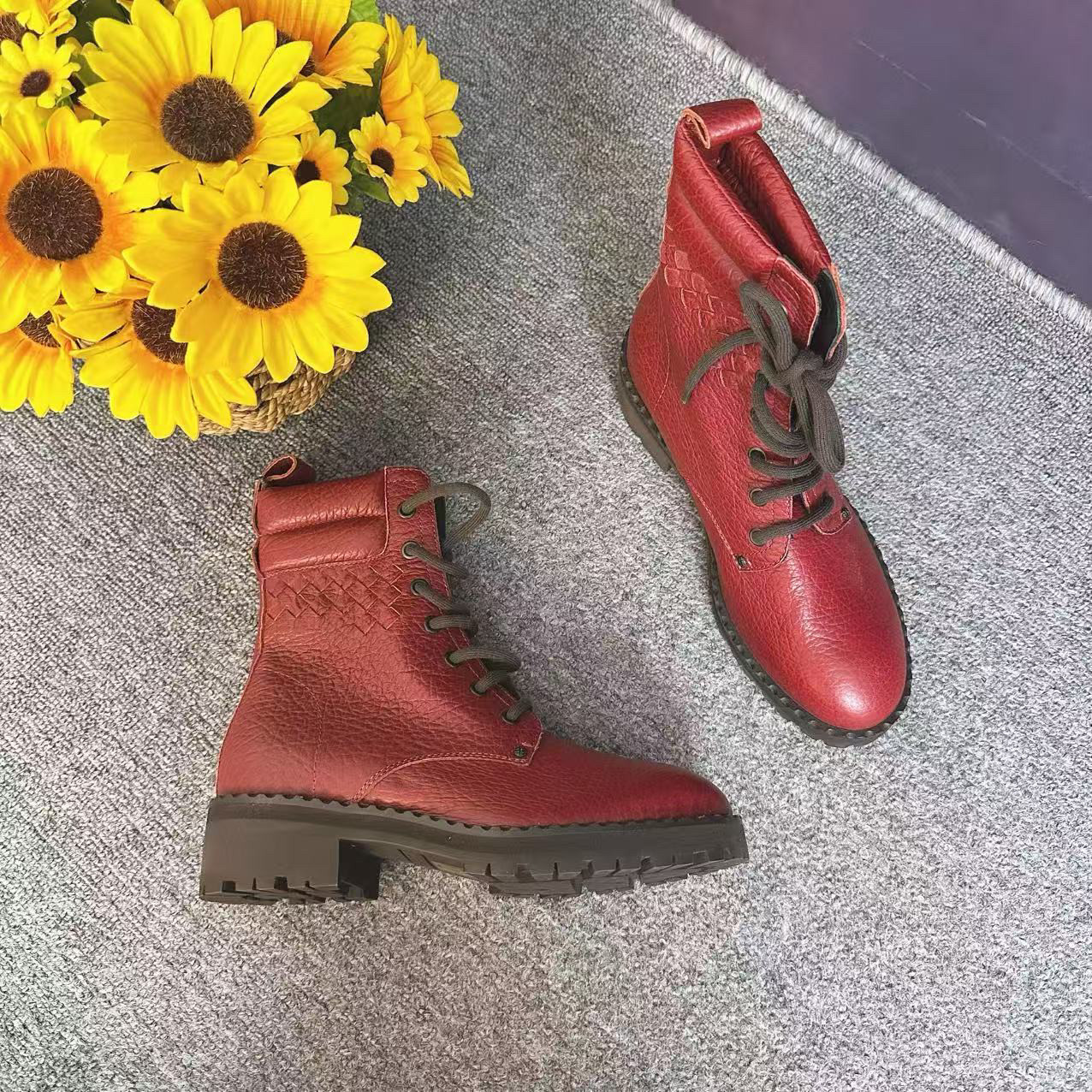 蘑菇英国代 暗红色系带马丁靴 短靴36.5码