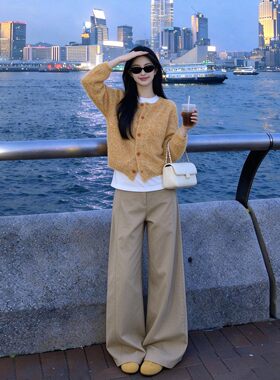慵懒风卡其色阔腿牛仔裤女款新款2026秋季流行爆款宽松百搭直筒裤