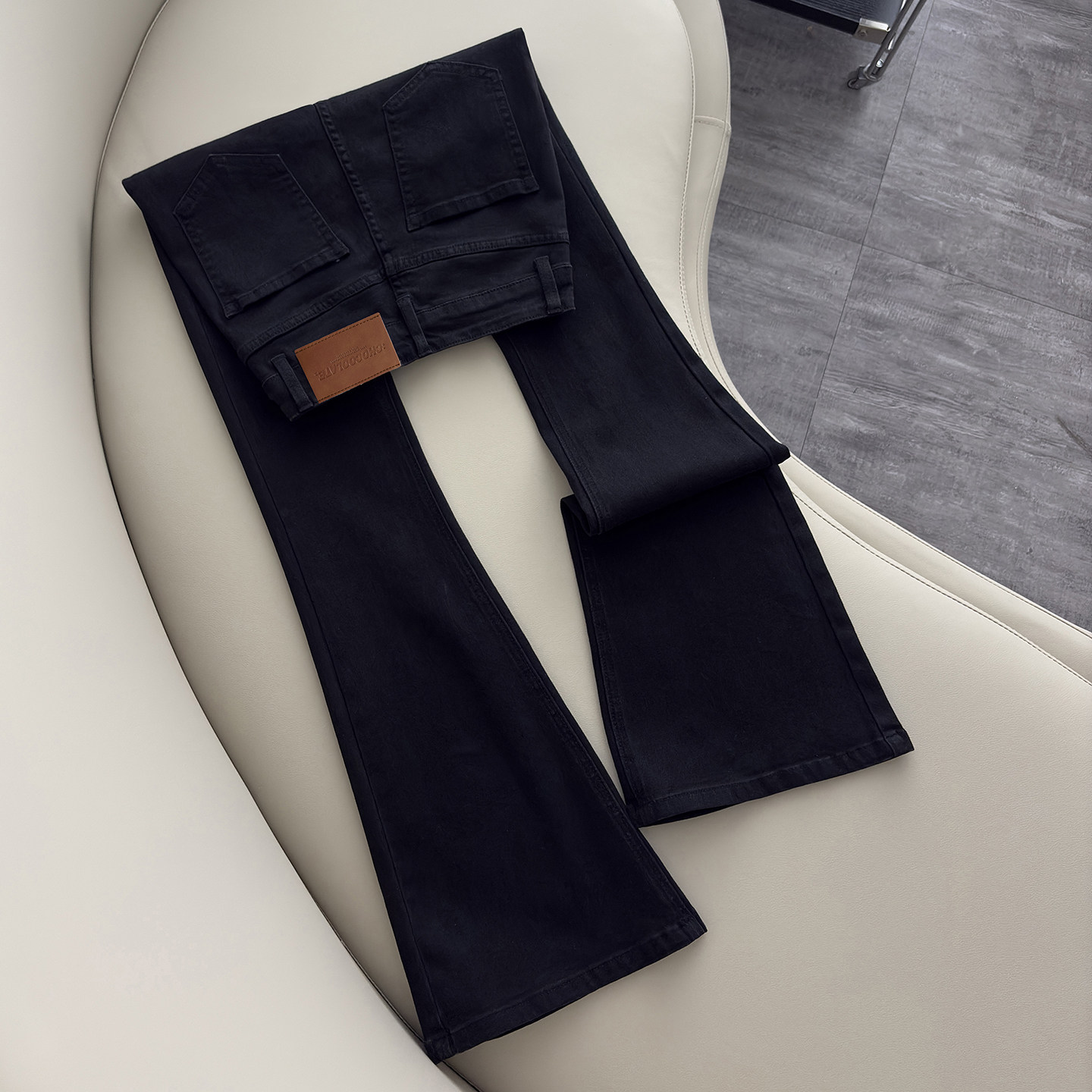 it :CHOCOOLATE黑色紧身微喇牛仔裤女高腰修身显瘦弹力喇叭拖地裤