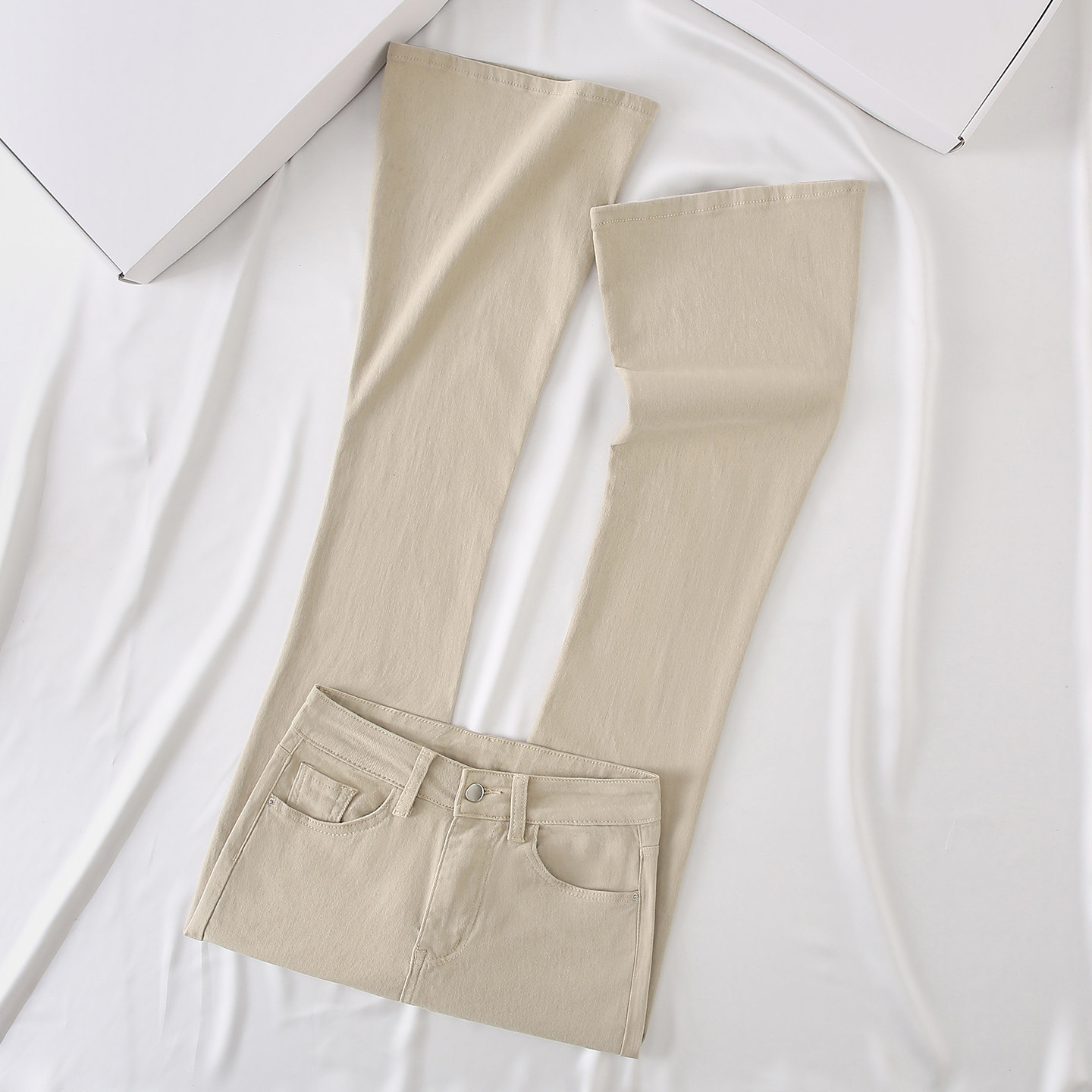 it :CHOCOOLATE卡其紧身微喇牛仔裤女高腰修身显瘦弹力拖地喇叭裤