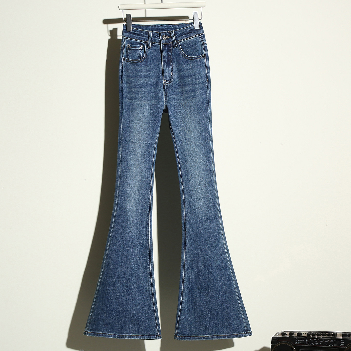 it :CHOCOOLATE蓝色紧身微喇牛仔裤女高腰修身显瘦弹力拖地喇叭裤