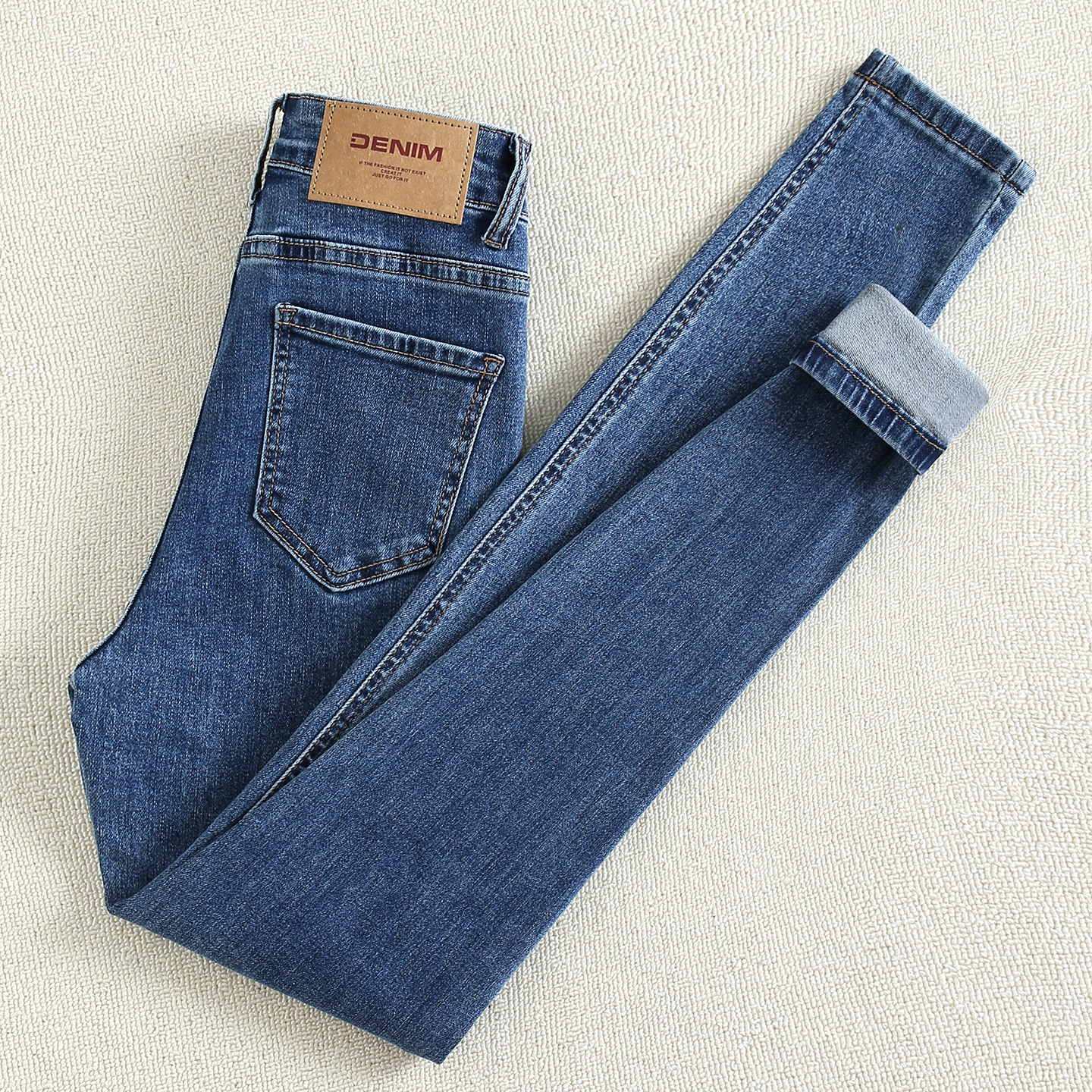 2025年新款高腰小脚牛仔裤修身女