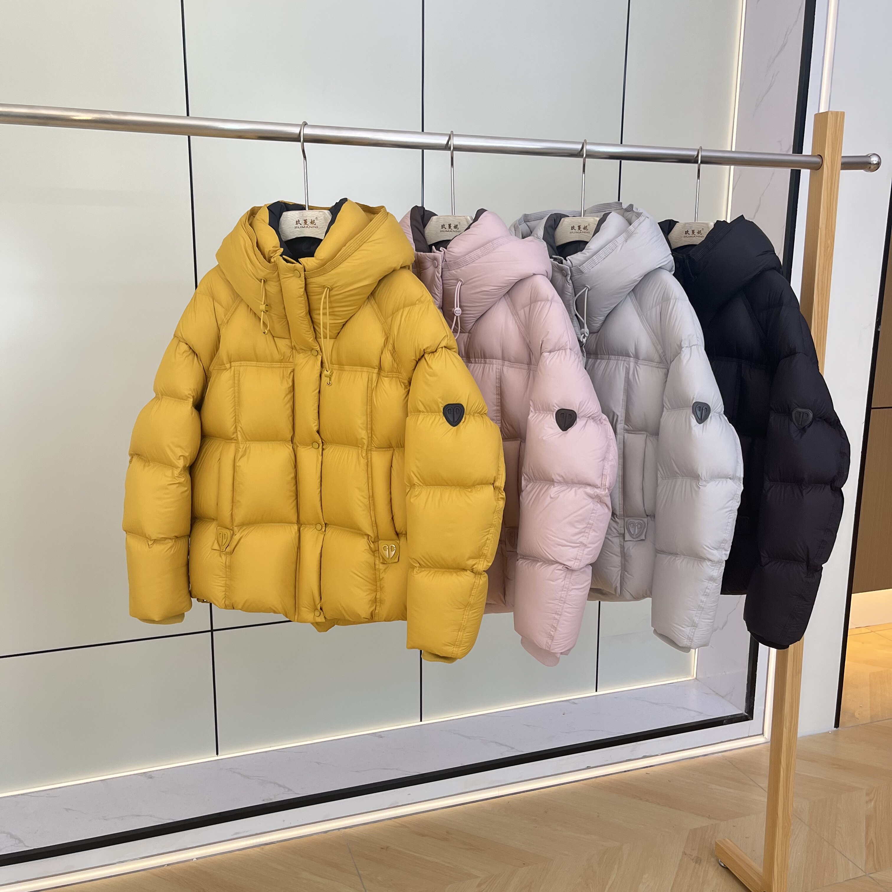 泡芙短款韩版宽松2025冬季新款小个子面包服加厚连帽羽绒服外套潮,女装/女士精品,羽绒服,淘宝优惠券,粉丝福利购,淘宝优惠卷