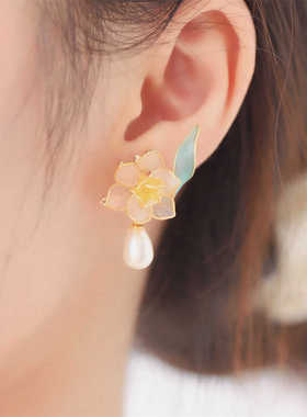 【鹦鹉梨推荐】灵扬手作水仙花超仙耳环多层花瓣珍珠高级感耳饰