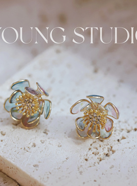 Young木日一勿XArtrui艺蕊联名繁花系列复古原野精灵小雏菊耳钉