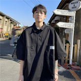 黑色