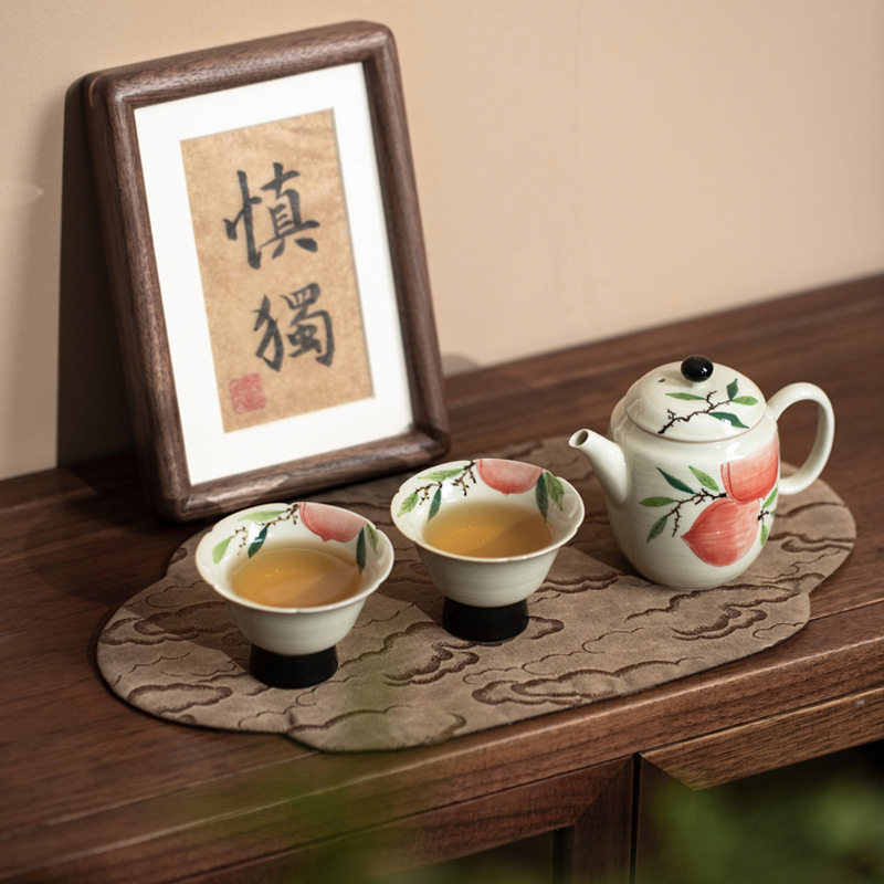 中式纯手绘粉引寿桃一壶二杯功夫茶具套装家用茶壶茶杯创意伴手礼