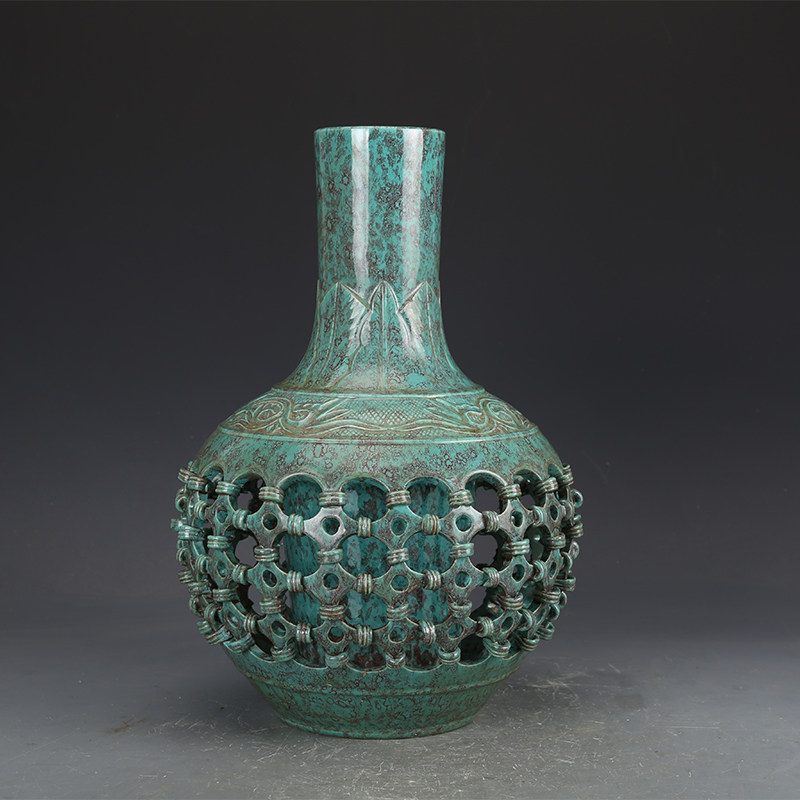 清乾隆瓷器炉钧釉镂空天球瓶仿古瓷器古董古玩明清老瓷器收藏品