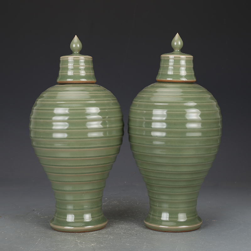 宋龙泉窑梅子青釉梅瓶 古董古玩老物件宋瓷收藏