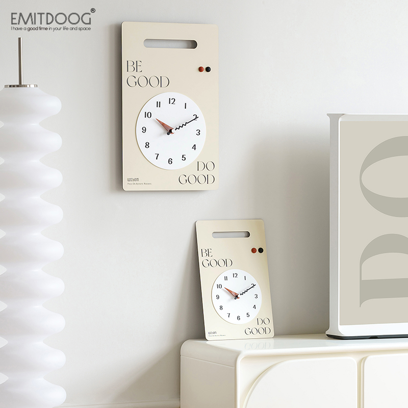 2024新款简约现代客厅创意挂钟