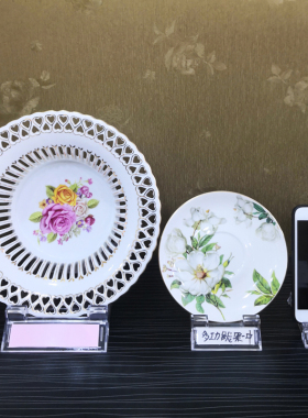 多功能可调节相框展示架