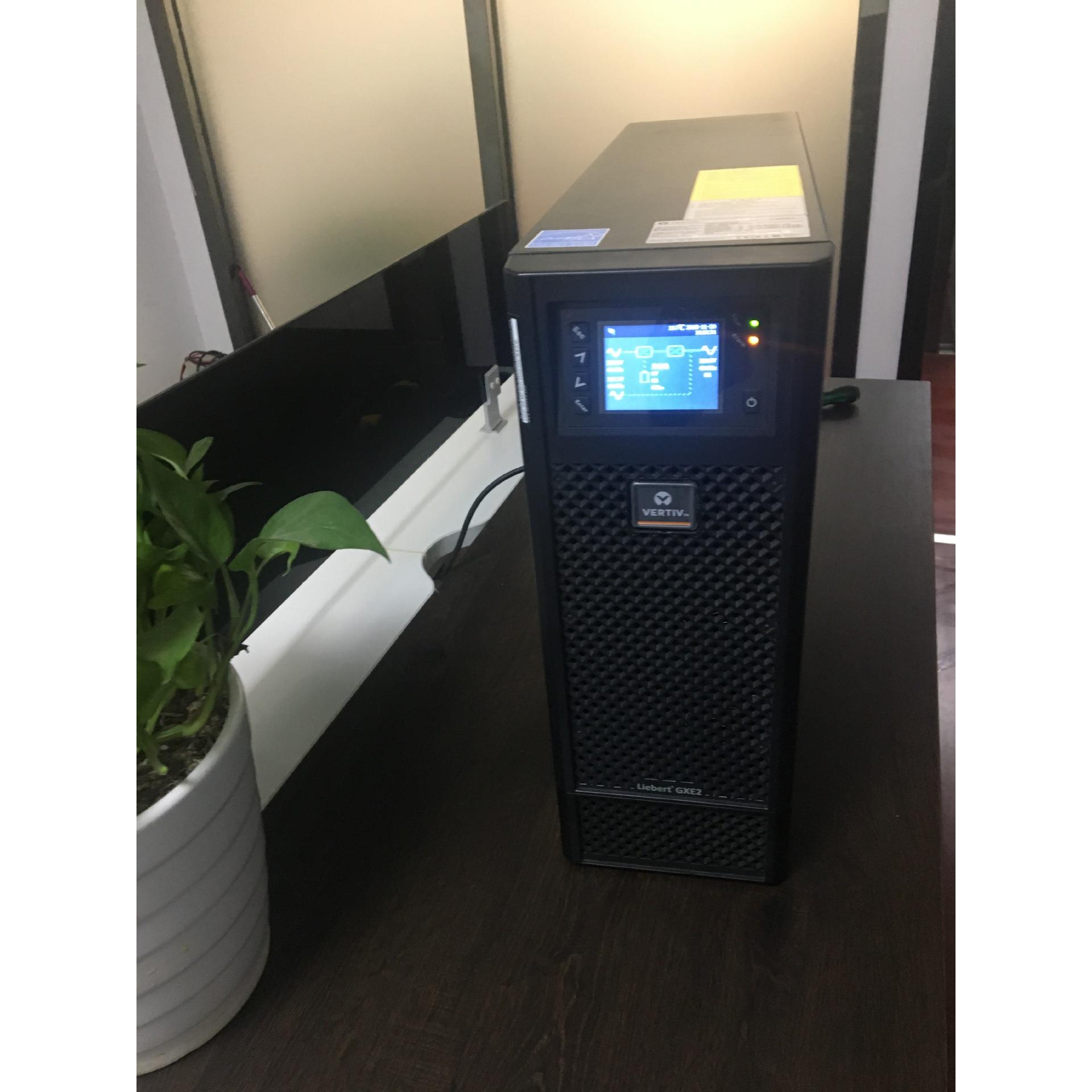 维谛/vertiv（原）UPS电源GXE2-6KVA/5.4KW 外接蓄电池192V