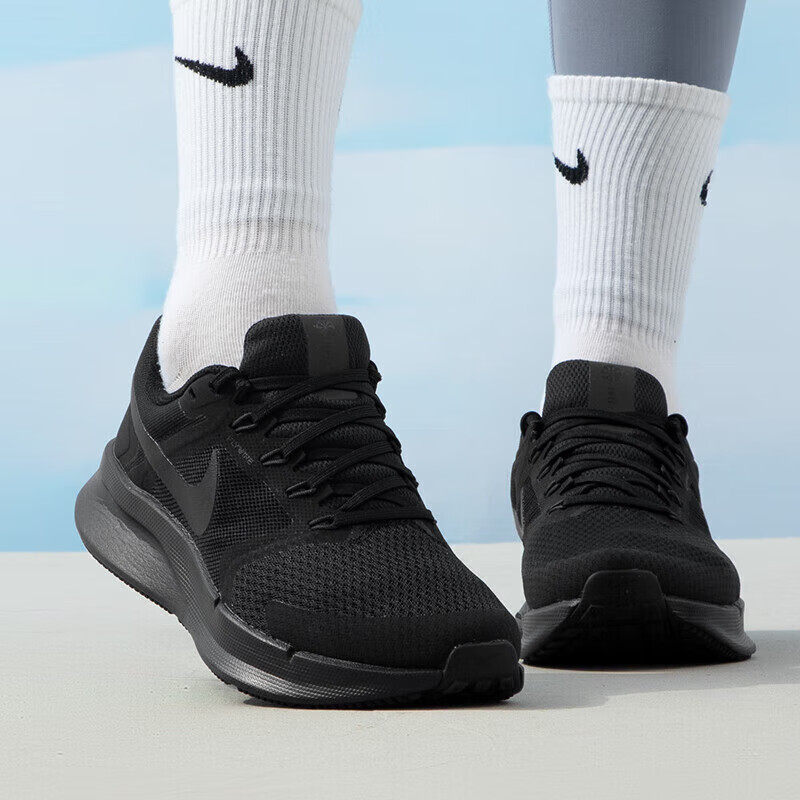 NIKE耐克全黑色舒适女鞋夏季新款运动鞋缓震轻便鞋子休闲跑步鞋