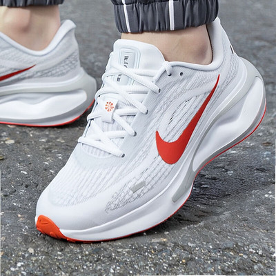 NIKE耐克跑鞋男鞋新款缓震运动鞋轻便Journey Run健身训练跑步鞋