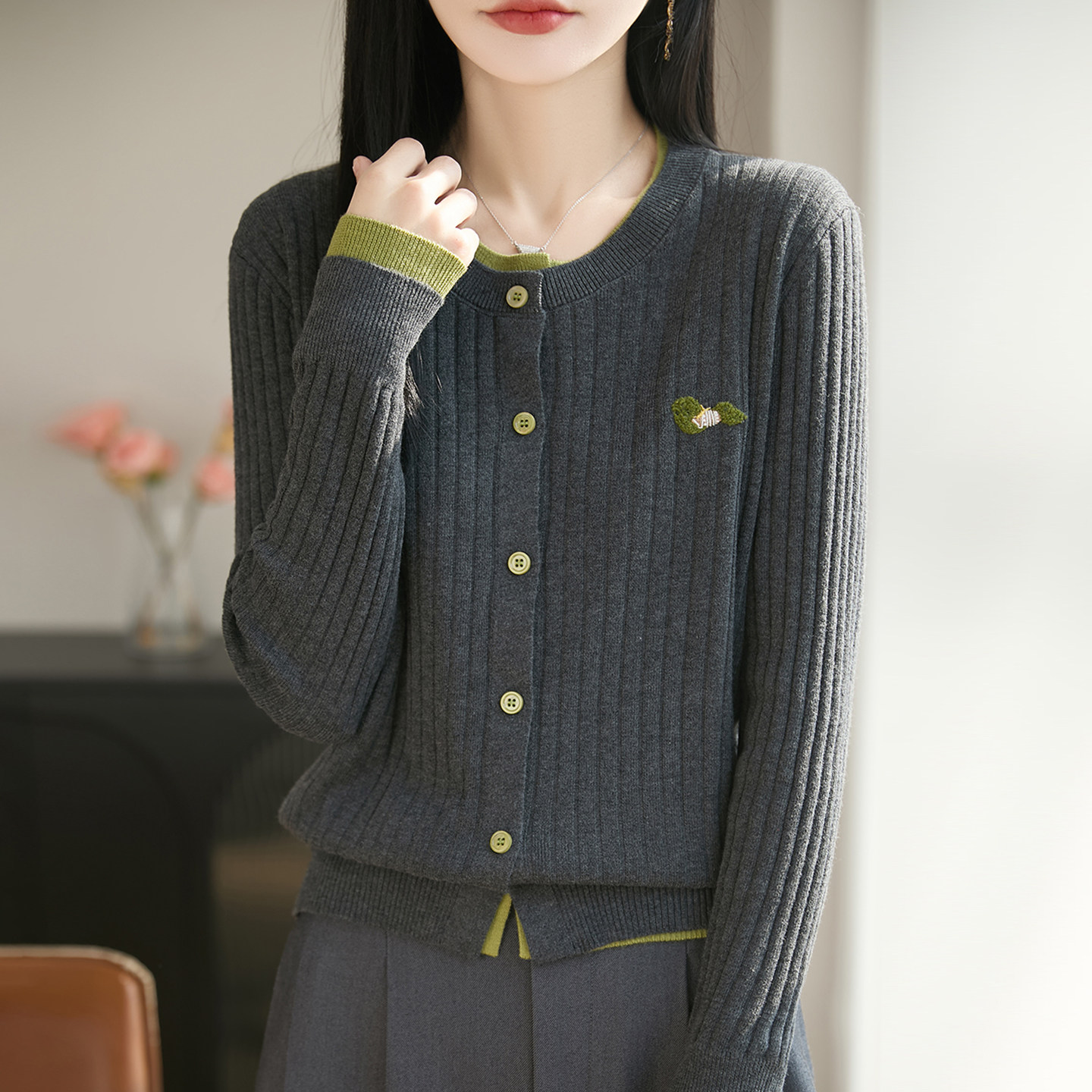 2026新款假两件秋季大码针织开衫外套女洋气中老年女装上衣毛衣