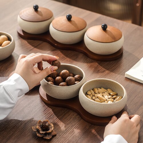 客厅的松弛感，从中古果盘开始