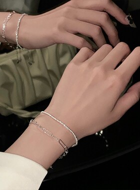 2026银色素圈手链女夏ins小众设计时尚简约手绳ins冷淡风波光粼粼