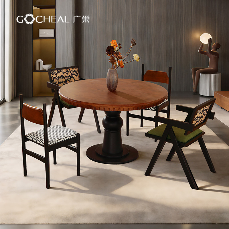 广巢加尔圆形实木餐桌椅组合中古风家用小户型复古餐台带转盘饭桌