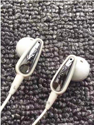 荷兰飞家原装短线耳机 原版引进 配蓝牙手机电脑MP3通用