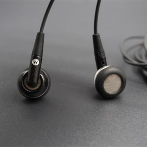 摩托罗拉库存老耳塞气垫设计平头塞岁月经典原装线控带麦耳机