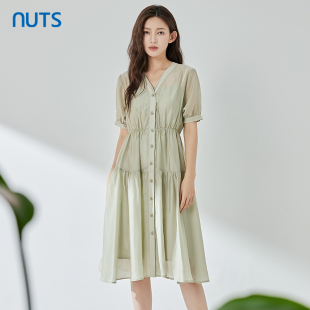 连衣裙323101053B NUTS夏季 气质V领收腰显瘦短袖 优雅修身 699 时尚