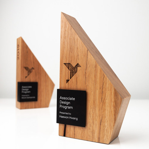 新款水晶奖杯奖牌定制定做创意实木E奖座牌刻字荣誉优秀员工颁奖