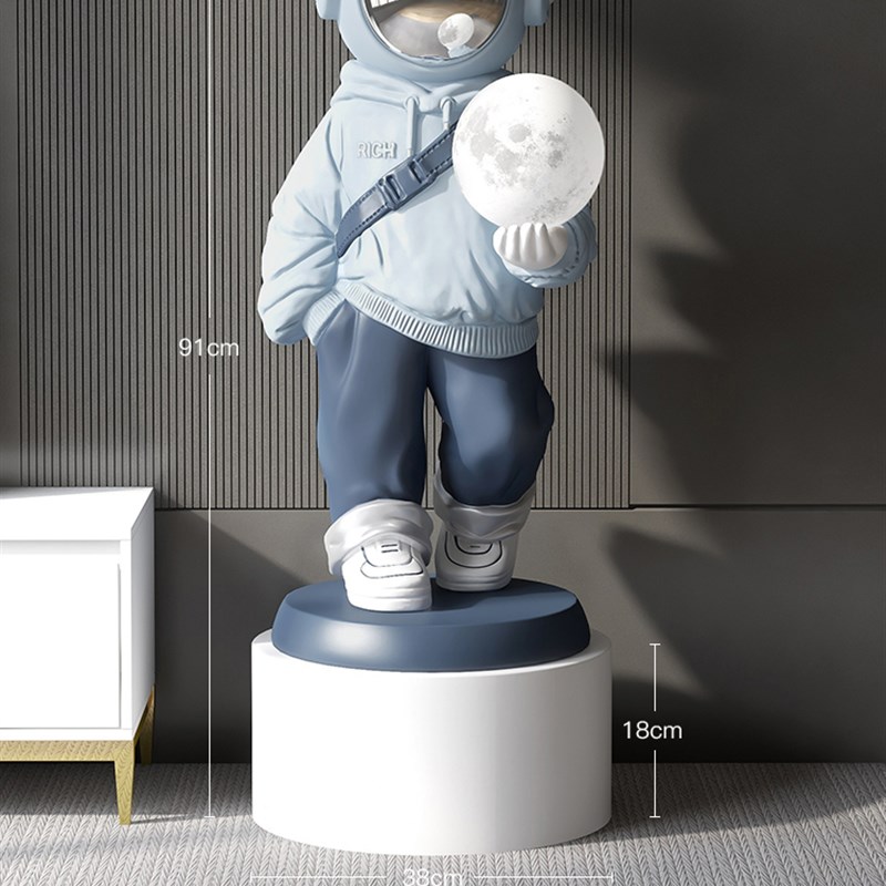 新款创意宇航员大型摆件落地灯床C头柜一体台灯卧室装饰品充电夜