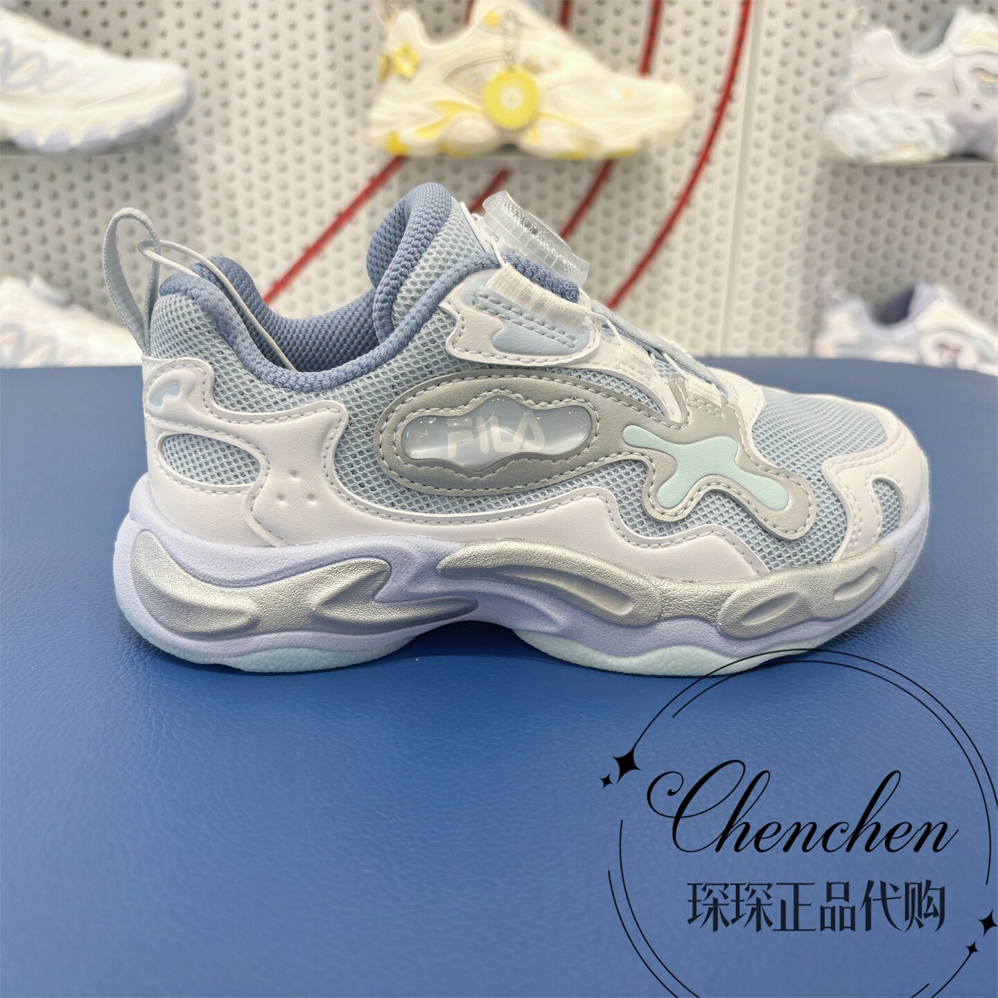 FILA斐乐复古跑鞋限量款陨石鞋
