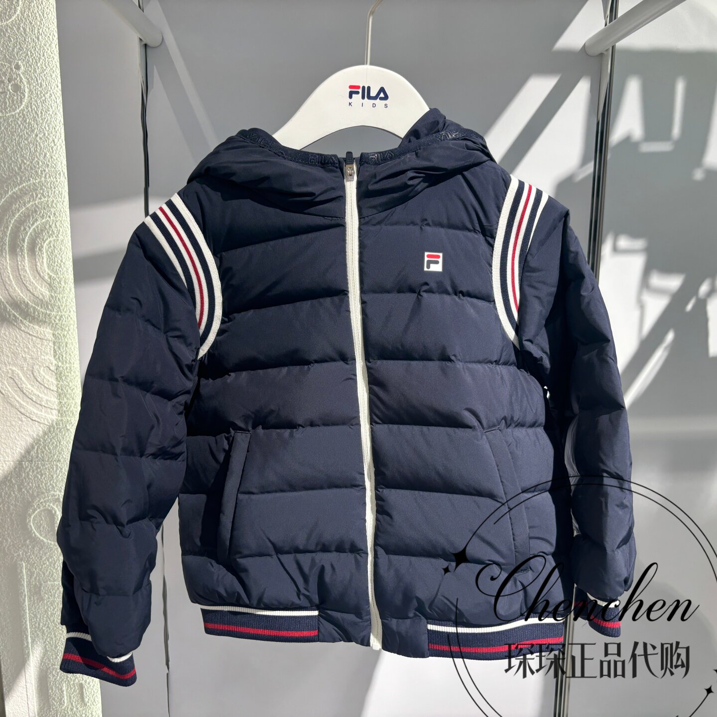 斐乐儿童羽绒服男小童轻薄羽绒服