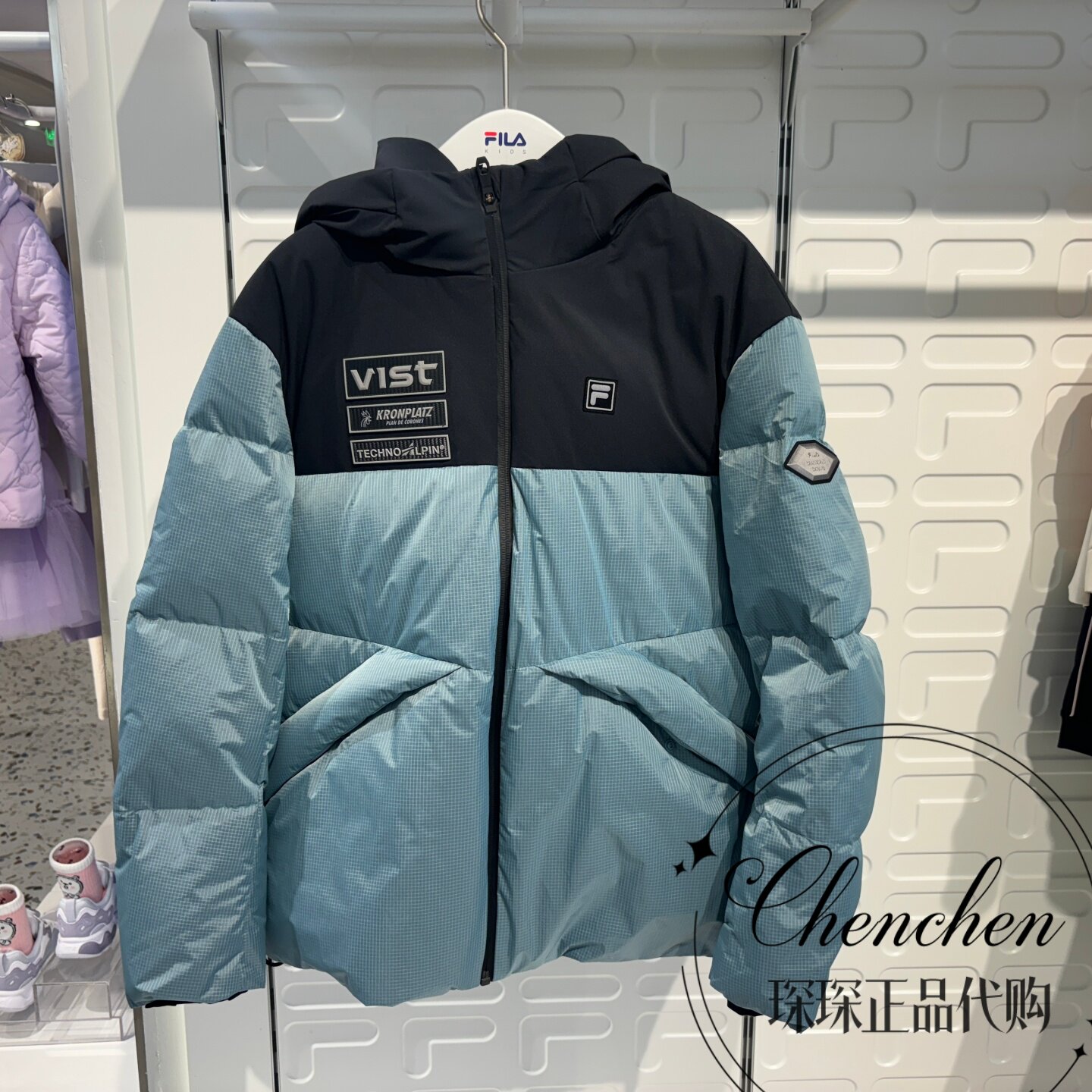 斐乐2026冬男大童保暖鹅绒羽绒服
