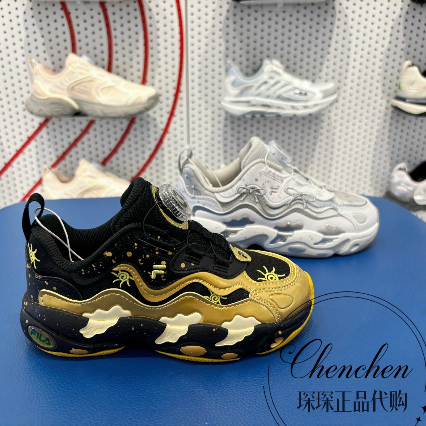 斐乐冬男女小童特别版运动篮球鞋