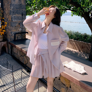 温柔系穿搭粉色轻薄防晒衬衫套装裙女夏新款甜美显瘦百褶裙两件套图片