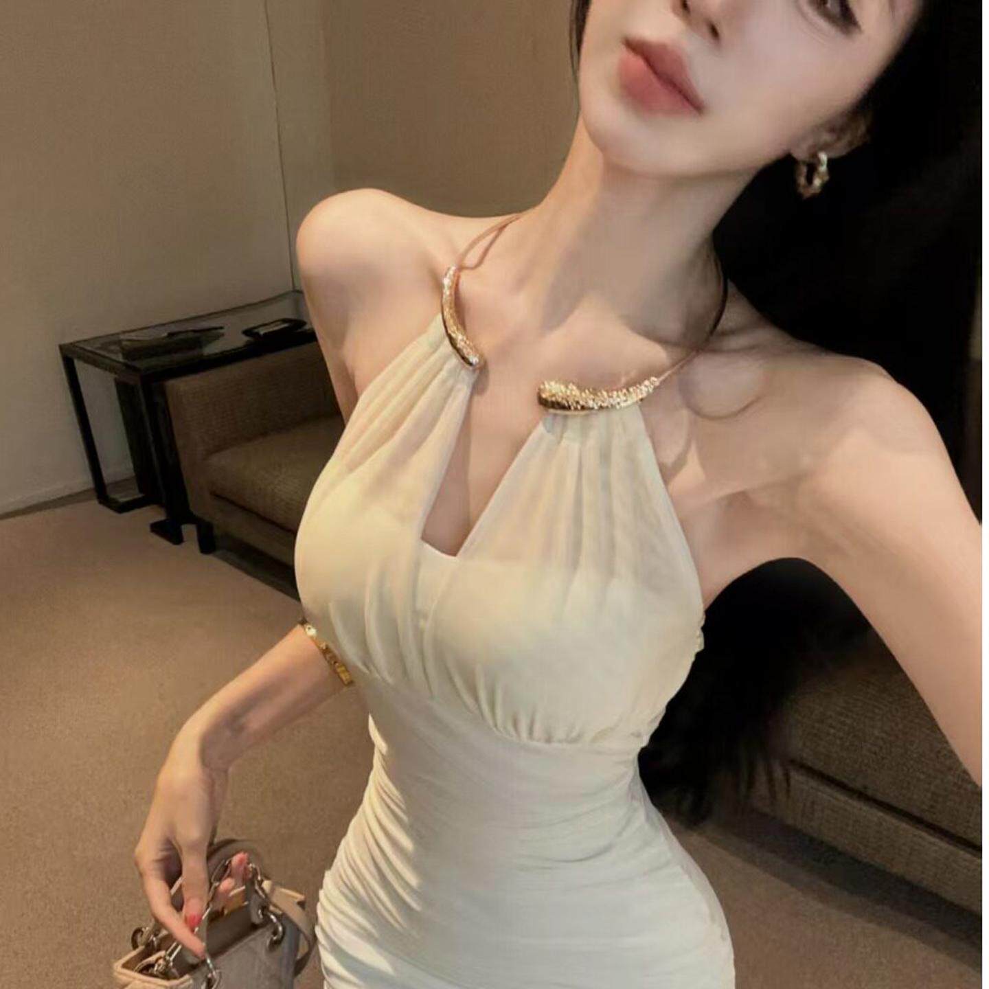 桑拿足疗技师工作服性感金属挂脖连衣裙收腰显瘦网纱褶皱包臀短裙