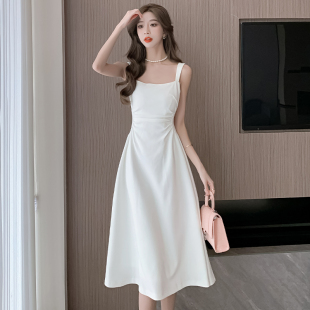 白色吊带连衣裙女夏季法式小个子长裙2026新款海边度假收腰背心裙