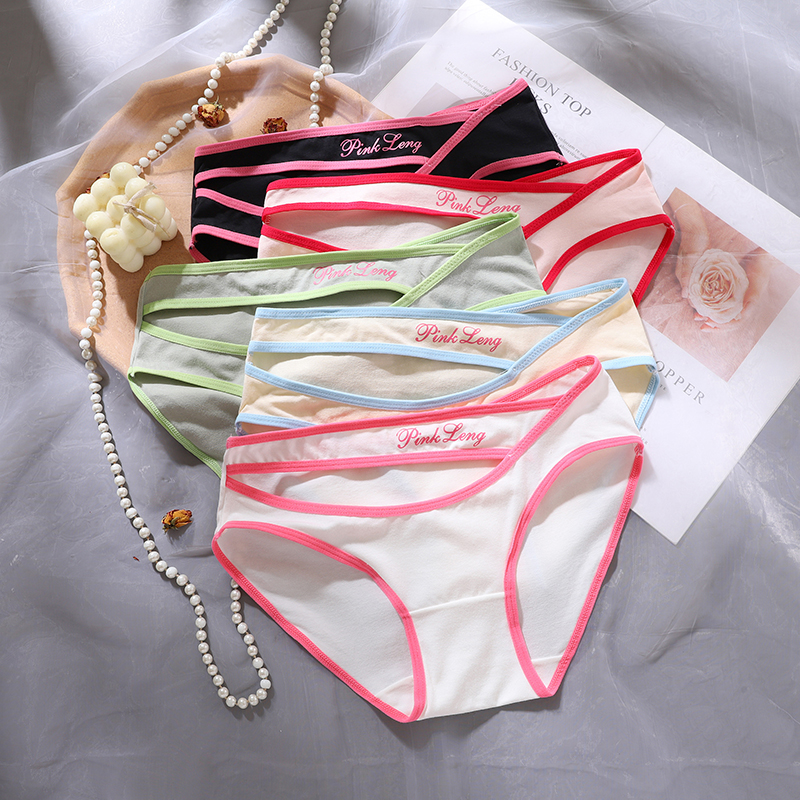 内裤女2024新款纯棉中腰抗菌不卡全棉档女士无痕新款透气纯欲短裤