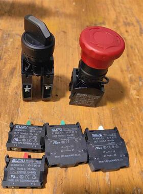 适用于SUPU电梯按钮触点急停TS2111-1AA601AB60TS2121-2AE601ADC6