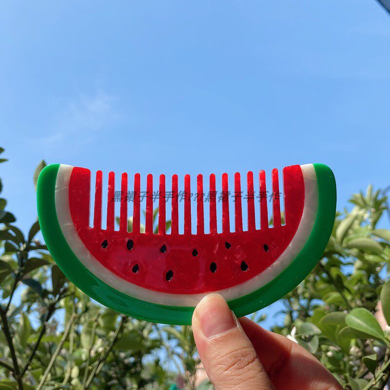 不是很厚~夏日超甜清爽西瓜拼接梳子发梳小众设计感水果系可爱款