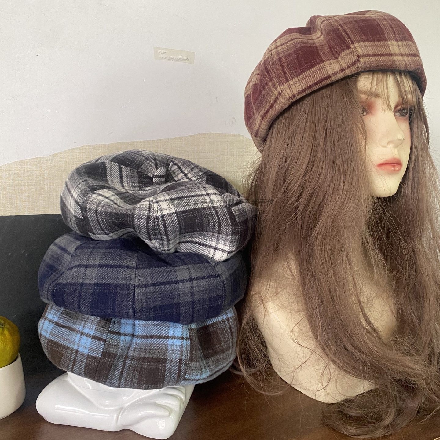 图片实拍无滤镜~凑合着看吧拍不出美感颜色是正的格子南瓜帽子