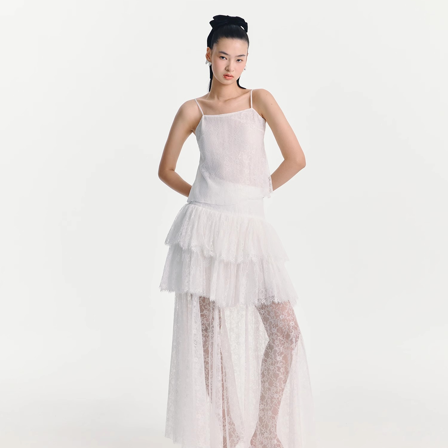 ESTER HSU 25SS 蕾丝吊带上衣蕾丝层叠蛋糕半裙