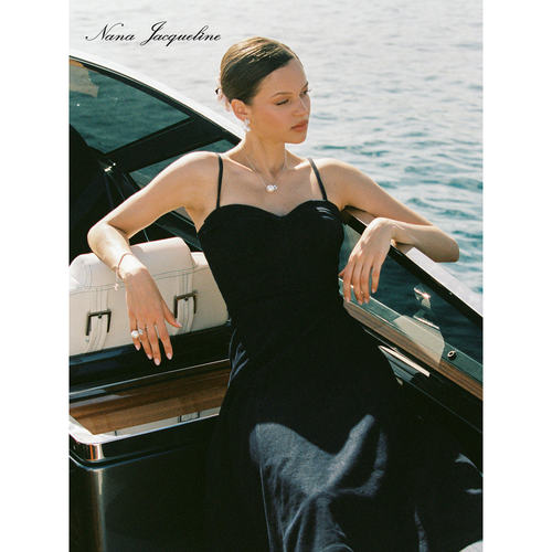 Nana Jacqueline 26SS 细肩带抹胸牛仔连衣裙女复古摩登长款伞裙
