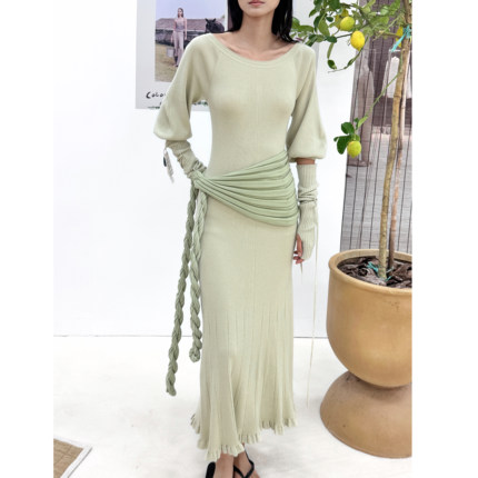 o cloche code_灯笼袖连衣长裙_90%美丽奴羊毛10%弹力纤维