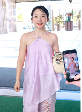 MOOD X MIURA 25SS 粉紫色挂脖蝴蝶装饰不对称上衣浅紫色蕾丝长裤